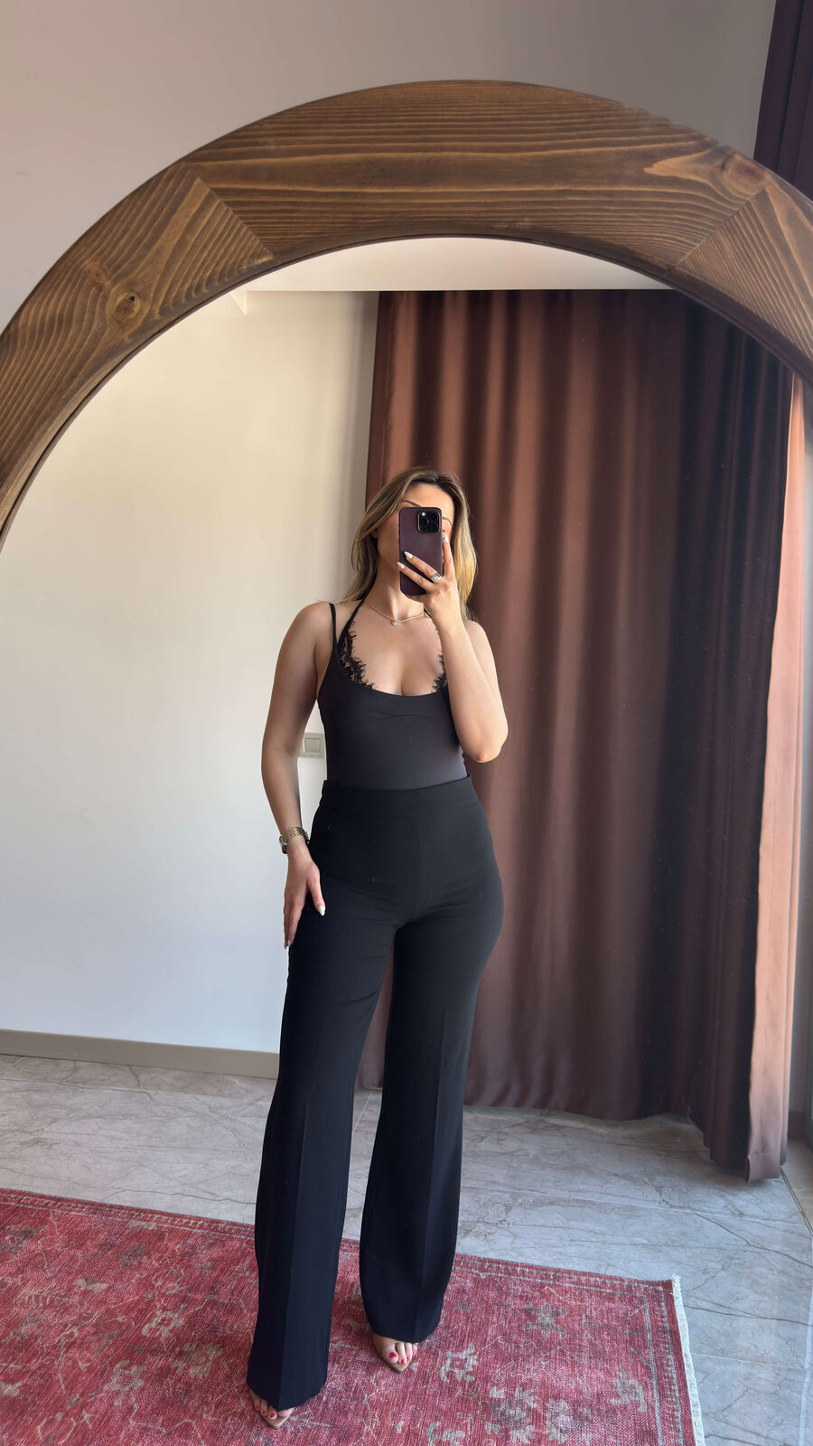 Dantel Detaylı Bodysuit