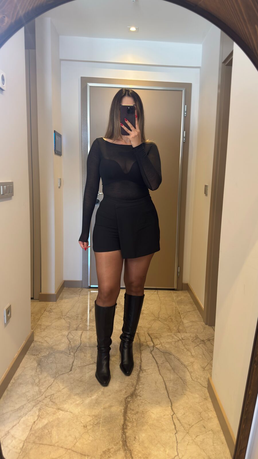 Lia Etek